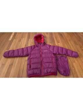 Montbell Girls Purple Down Parka Packable Size 150 (10-12) (Q16)